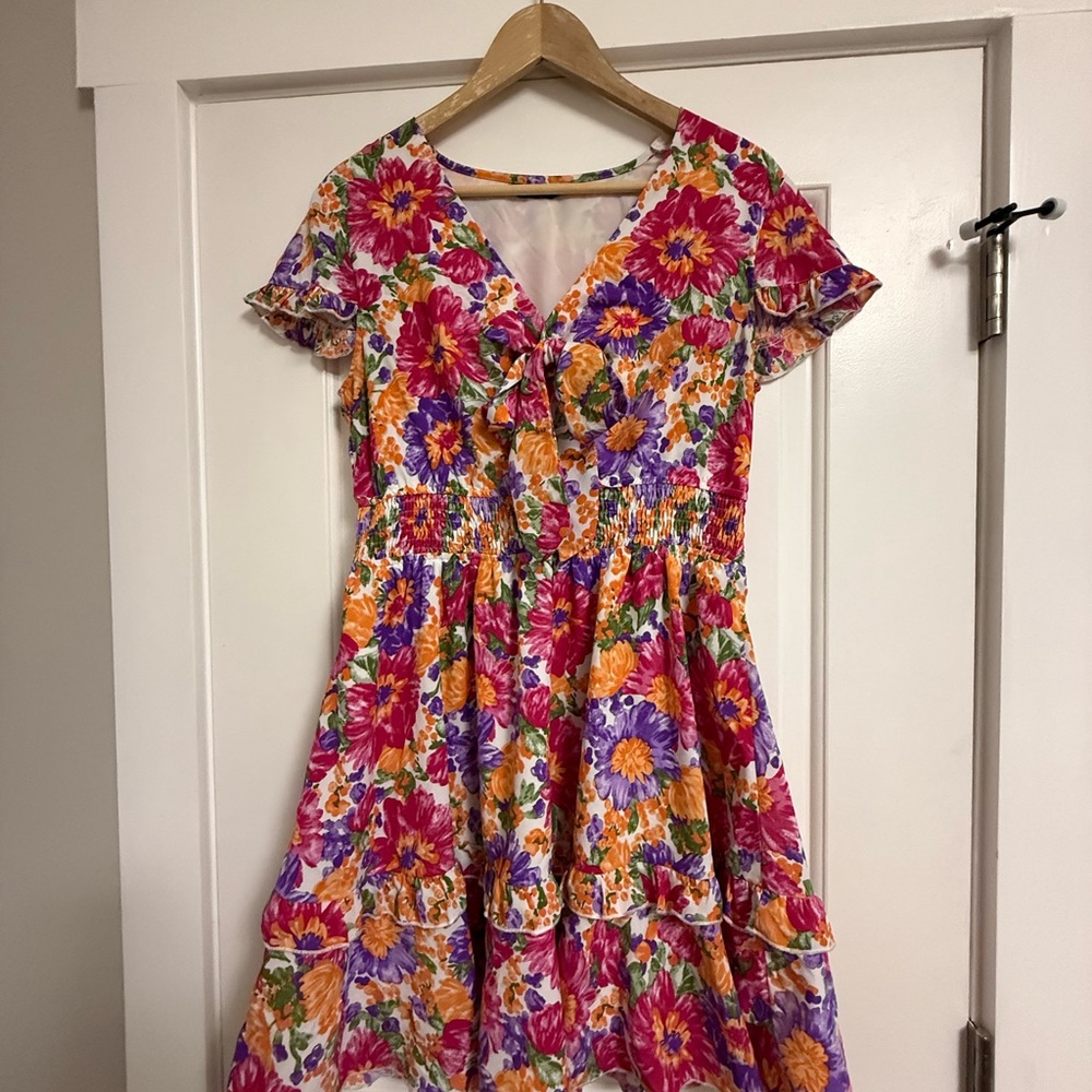 Floral Ruffle Dress Size Large from Pretty Garden.